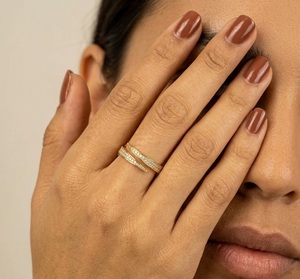 Bague Moderne en Or Massif 14K avec Diamant de Laboratoire, Anneau Bypass à Griffes, Bague Manchette à Double Rangée de Diamants Pavés Effilés pour Femme - Product Image 4