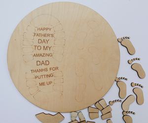 Tablero de pinturas de madera de estilo cruzado antiguo de 20cm, madera contrachapada pulida fuerte para el recuerdo del Día del Padre, caja de huellas encantadoras para el hogar - Product Image 1