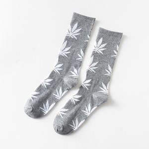 Chaussettes décontractées pour le quotidien, tissu confortable, coupe décontractée, idéales pour le travail et les tenues décontractées - Product Image 5