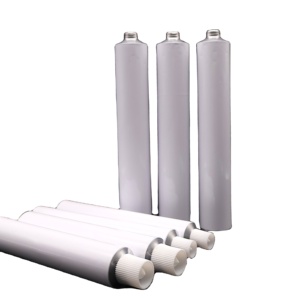 Tube d'emballage cosmétique de luxe personnalisé en aluminium 99,7 % facile à transporter avec logo personnalisé et bouchon à vis GREEN PACKAGING 50-120 ml - Product Image 3