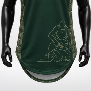 Polo personnalisé pour la tonte des moutons, OEM ODM, impression par sublimation et transfert thermique, design à queue longue, fabricant - Product Image 3