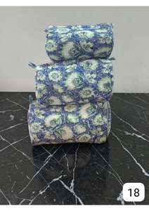 Decorative Bohemian Textile Cosmetic Bag Medium Size Geometric Print Makeup Organizer with Secure Zipper Closure for Travel Use - Product Image 4