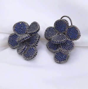 Pendientes de Lujo de Alta Calidad Chapados en Oro con Moissanita, de Moda, para Fiesta de Noche, Colección de Moda para Mujer - Product Image 2