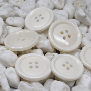 Manufacturers Wholesale High-quality Round 4-hole Natural <b>Cow</b> Bone Buttons Custom Color Brand logo for High-end Clothing - Product Image 6