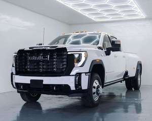 NUEVO GMC Sierra 3500 HD Denali Ultimate DRW 2025 Usado - Listo para Enviar - Product Image 4