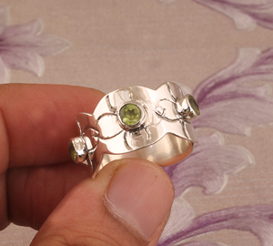 Luxury Natural <b>Peridot</b> Band <b>Ring</b> Elegant 925 Sterling Silver Gold Plated Statement Jewelry High-Quality Woman Band <b>Ring</b> - Product Image 3
