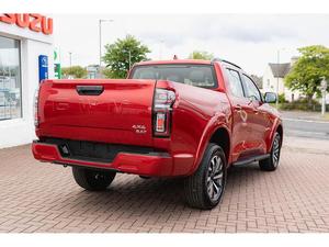 OFERTA JUSTA 2026 POEER300 2.4D LUX AUTO 4WD EURO 6 4 PUERTAS - Product Image 2