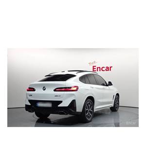 BMW X4 XDrive20i M Sport 2023 con Caja de Cambios Automática, Volante a la Izquierda, Cámara Trasera, 33,354 km - Product Image 2