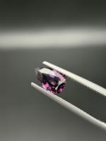 Zehra Gems Bijoux Spinelle Violette Naturelle Coupe Poire 1.77CT 9.7x6.5x4mm Pierre Précieuse Facettée Libre Effet de Couleur/Feu pour la Fabrication de Bijoux