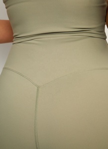 2024 ropa de yoga personalizada ropa deportiva de entrenamiento gimnasio fitness conjuntos mujeres de alta calidad de dos piezas scrunch Butt leggings y conjunto de sujetador - Product Image 5