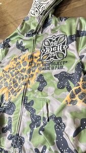 Sweat-shirt homme en coton et polyester, design sublimation de qualité supérieure, logo brodé personnalisé, streetwear, fermeture éclair. - Product Image 3