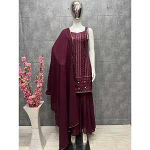 Hermoso juego Sharara bordado de hilo de algodón para mujer y Dupatta con trabajo intrincado - Product Image 1