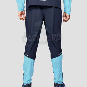 Conjunto de chándal de diseñador de lujo, diseñado a medida para hombres que buscan un look casual moderno y elegante. Confeccionado con tela de primera calidad - Product Image 6