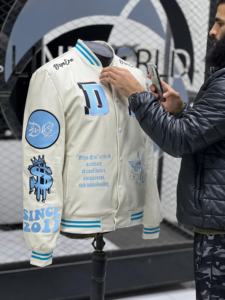 Nouvel arrivage de veste universitaire pour hommes de haute qualité en cuir véritable Style décontracté brodé Technics tissu de laine col en V hiver - Product Image 3