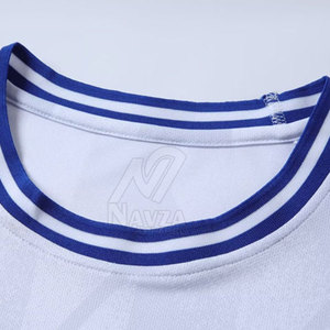 Equipación de Fútbol de la Mejor Calidad, Camiseta y Pantalones Cortos de Fútbol Personalizados con Impresión, Amplia Gama de Tallas, Alta Calidad - Product Image 2