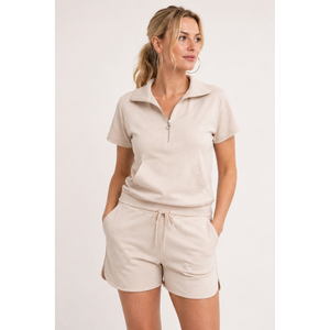 Ensemble haut à manches courtes en tricot beige pour femme avec short, col rabattu, poche, décontracté, printemps-été, coupe régulière, 2 pièces - Product Image 1