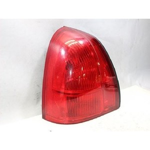 Luz Trasera Izquierda Usada para Town Car 3105AM8357 - Product Image 3