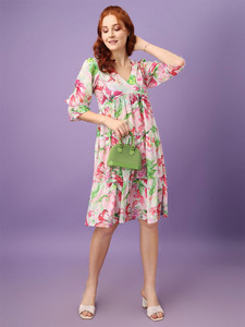 Vestido Midi de Georgette con Estampado Floral de Calidad de Exportación para Mujer, Natural, Elegante, Cómodo, Ecológico, en Varios Colores y Tallas - Product Image 4