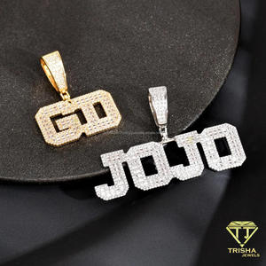 สร้อยคอพรีเมียมประดับเพชรโมอิสซาไนต์พร้อมจี้ตัวอักษรขนาดใหญ่แบบ Iced Out Cuban Chain สไตล์ฮิปฮอปสุดหรู - Product Image 3