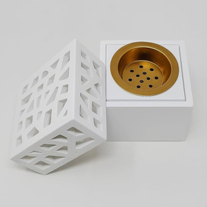 Quemador de Incienso de Madera Geométrico Blanco con Tapa Ventilada con Recortes Intrincados y Taza de Metal Dorado Perforada Extraíble - Product Image 3