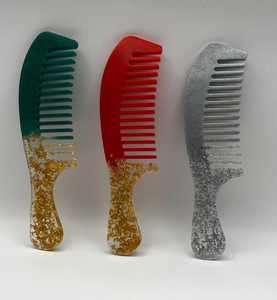 Peine de Resina de Lujo Tradebyd, Peine de Dientes Anchos para un Peinado sin Frizz y Masaje del Cuero Cabelludo - Product Image 1