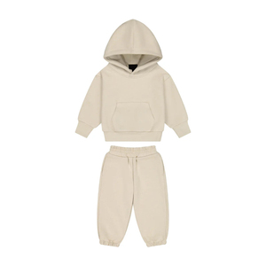 Fabricante de Conjuntos Deportivos para Niños de Alta Calidad, Ropa Deportiva Personalizada al por Mayor para Compradores B2B Globales - Product Image 1