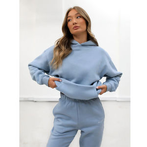 Ensemble de survêtement décontracté 2 pièces pour femme de haute qualité, avec logo personnalisé, motif sur le sweat à capuche, en molleton de coton épais - Product Image 3