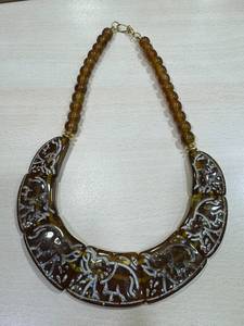 Estatua de Resina de Lujo Hecha a Mano con Cuentas Rojas, Forma Personalizada, Pintada a Mano, Joyería Tradicional de Moda, Accesorio para Mujer, India Arif - Product Image 5