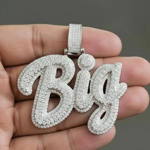 Collier pendentif personnalisé en moissanite et perle d'eau douce en argent sterling 925 |   Bijoux Hip Hop Iced Script pour hommes - Product Image 3