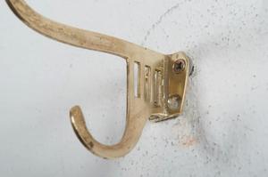 Crochets muraux doubles en métal résistant à la rouille, organisateur durable pour la cuisine et la salle de bain - Product Image 2