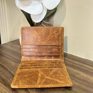 กล่องใส่นามบัตรหนังแท้ลายมินิมอลแบบใหม่ของขวัญสำหรับผู้ชายและผู้หญิง - Product Image 5