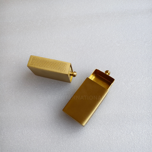 Porte-allumettes de luxe moderne et durable en laiton finition satinée, style tiroir coulissant, boîte à allumettes sécurisée pour hôtels, restaurants et cadeaux - Product Image 5