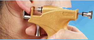 Pistolet de perçage d'oreilles auto-perceur, kit de perçage jetable sans douleur, facile à utiliser, avec clou d'oreille (argent) - Product Image 2