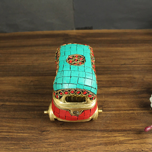 Artesanía Nirmala, Adorno de Latón Chapado en Oro, Estilo Antiguo, Decoración para el Hogar, Adorno de Mesa, Regalo de Inauguración de Casa, Rajasthan - Product Image 3