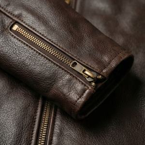 แจ็คเก็ตหนังแท้สำหรับขี่มอเตอร์ไซค์คุณภาพดีที่สุดสำหรับผู้ชาย รุ่นใหม่ล่าสุดสำหรับฤดูหนาว พร้อมแผ่นป้องกันที่ถอดออกได้ สามารถสั่งทำได้ - Product Image 6