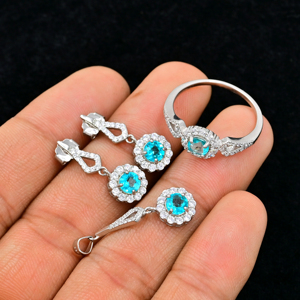 Juego de Joyería Fina de Plata de Ley 925 con Colgante, Pendientes y Anillo con Topacio Pariba de Royal Signature, Regalo de Joyería para Mujer - Product Image 3