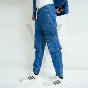 Jean cargo bleu coupe droite pour homme, style urbain, finition colorée effet usé, taille haute, coupe ample, grandes poches, logo personnalisé - Product Image 4