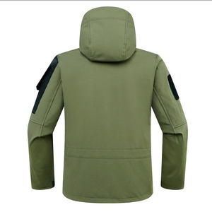 Veste d'hiver légère de haute qualité, veste softshell en matériau durable avec manches longues, veste softshell tendance pour hommes - Product Image 5