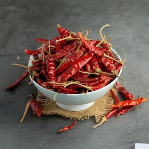 Pimientos Rojos Guntur Teja Secados al Sol, Calidad Premium, Pimientos Enteros de 50g, 100% Naturales, Color Intenso, Sabor Aromático - Product Image 3