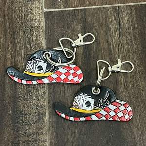 Porte-clés en cuir de vache véritable, artisanal, durable, de qualité supérieure, motif à carreaux, embossé, accessoire rustique de style western pour hommes et femmes - Product Image 5