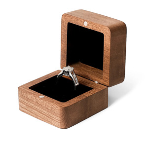 Boîte à bijoux en bois en forme de cube avec couvercle, design minimaliste, charnière, rangement à 1 niveau pour bagues, artisanat en bois - Product Image 1