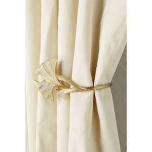 Sujetadores de cortinas metálicos con diseño de hoja de ginkgo, acabado dorado, fácil instalación, para decoración de ventanas del hogar. - Product Image 2