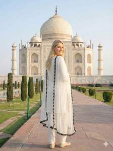 Traje con costuras de crepé y bordado de lentejuelas para la colección pakistaní e india - Product Image 2