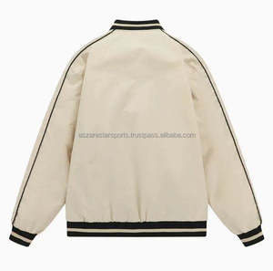 Chaqueta Universitaria de Invierno con Logotipo Bordado Personalizado, Ropa Urbana de Secado Rápido, Chaqueta Varsity para Hombre en Venta - Product Image 3