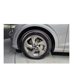 Genesis GV70 2024 2.5T Gasolina AWD 33,194 km Automático Volante a la Izquierda Asientos de Cuero Cámara Trasera Modelo 2024 - Product Image 5