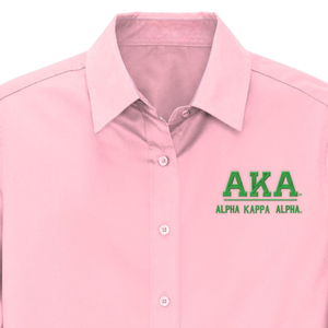 Camisa Oxford Rosa con Letras Griegas AKA para Mujer, Manga Larga, Cuello de Solapa, de Algodón, con Botones y Bordado, para Hermandades - Product Image 5