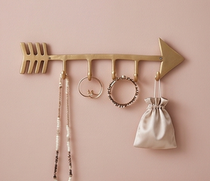 Gancho de Pared Metálico Premium Golden Arrow con Acabado Pulido Espejo y Diseño Elegante, Perfecto para Decoración del Hogar con Estilo - Product Image 3