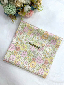 Tissu satiné floral 58/60 pouces 100% polyester tissé imprimé 60 g/m² léger respirant Modèle 8027 Textile de maison - Product Image 2