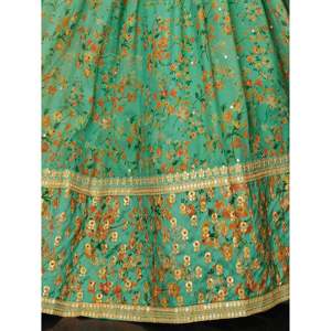 Conjunto de Lehenga Choli de Organza Bordada para Mujer Talla Grande en Verde Artístico - Product Image 2