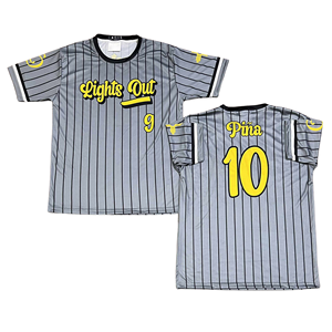 เสื้อเบสบอลคอกลมผ้าโพลีเอสเตอร์ 100% ระบายอากาศได้ดี พิมพ์ลายโลโก้ทีม ชื่อ และหมายเลขตามสั่ง สำหรับขายส่ง เหมาะสำหรับการแข่งขันซอฟต์บอล - Product Image 1